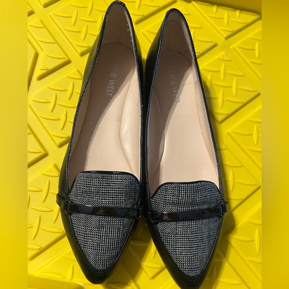 Nine West Black dress shoe NEW size 8